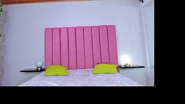 Snapshot of JennieRider chatting on 03-11-26, 07:09 JennieRider online show from 03-11-26, 07:09