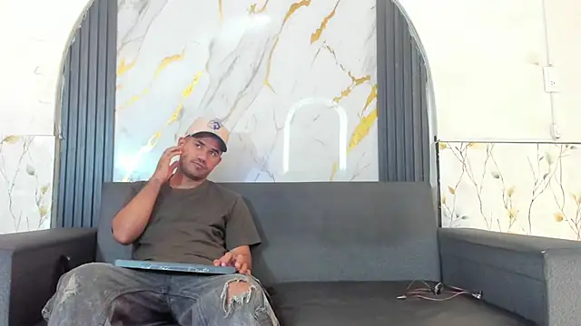 Latins on fire online show from 06-01-26, 12:18