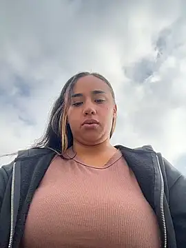 Snapshot of Eyssha chatting on 03-23-26, 12:53 Eyssha online show from 03-23-26, 12:53