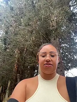 Snapshot of Eyssha chatting on 03-24-26, 12:10 Eyssha online show from 03-24-26, 12:10