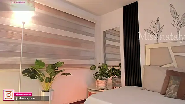 Snapshot of missnataly chatting on 05-11-26, 11:13 missnataly online show from 05-11-26, 11:13