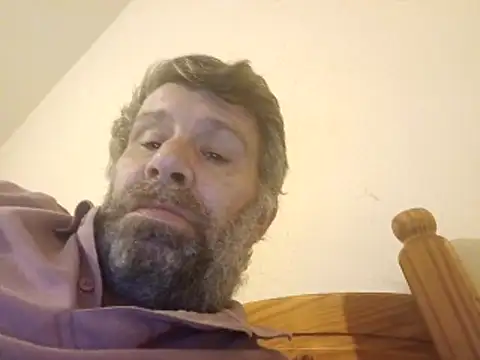 Snapshot of stud2512 chatting on 02-25-26, 11:25 stud2512 online show from 02-25-26, 11:25