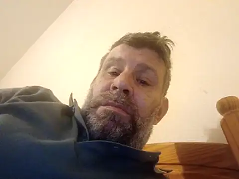 Snapshot of stud2512 chatting on 03-13-26, 09:54 stud2512 online show from 03-13-26, 09:54