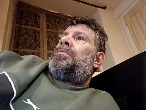 Snapshot of stud2512 chatting on 03-25-26, 09:32 stud2512 online show from 03-25-26, 09:32