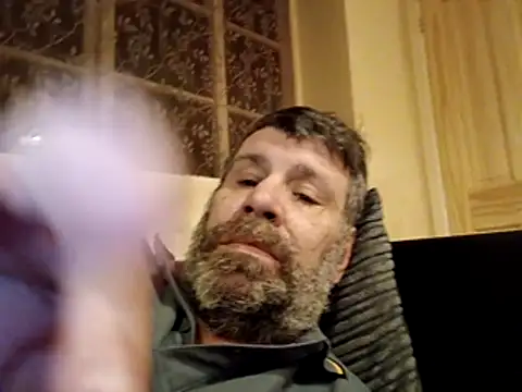 Snapshot of stud2512 chatting on 04-02-26, 08:39 stud2512 online show from 04-02-26, 08:39