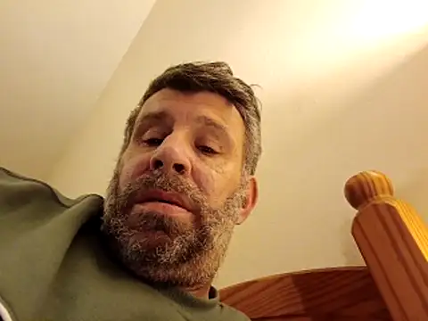 Snapshot of stud2512 chatting on 04-09-26, 08:36 stud2512 online show from 04-09-26, 08:36