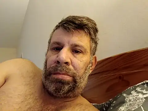 Snapshot of stud2512 chatting on 04-11-26, 06:18 stud2512 online show from 04-11-26, 06:18