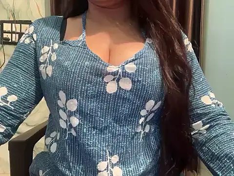 Snapshot of Avneet_kaurr1 chatting on 05-17-26, 01:36 Avneet kaurr1 online show from 05-17-26, 01:36