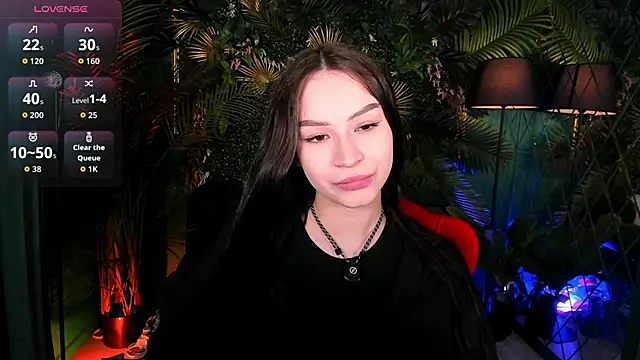 Snapshot of SatiraLux chatting on 05-15-26, 05:42 SatiraLux online show from 05-15-26, 05:42