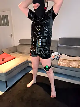 Latex GamerGuy online show from 02-21-26, 12:28