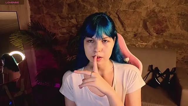 Snapshot of SofiaSterns chatting on 03-08-26, 01:36 SofiaSterns online show from 03-08-26, 01:36