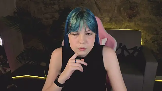 Snapshot of SofiaSterns chatting on 03-28-26, 01:38 SofiaSterns online show from 03-28-26, 01:38