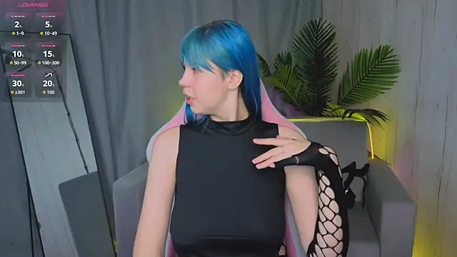 Snapshot of SofiaSterns chatting on 04-06-26, 01:36 SofiaSterns online show from 04-06-26, 01:36