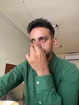 Snapshot of online4u08 chatting on 04-07-26, 05:19 online4u08 online show from 04-07-26, 05:19