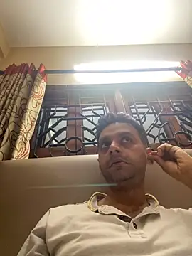 Snapshot of online4u08 chatting on 04-09-26, 08:03 online4u08 online show from 04-09-26, 08:03