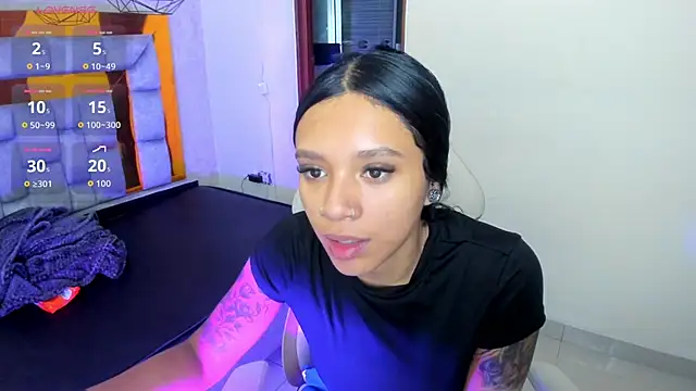 miiaboss  online show from 04-15-26, 10:55