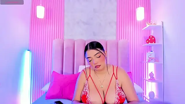 Snapshot of ArianaRougee chatting on 06-10-26, 04:01 ArianaRougee online show from 06-10-26, 04:01