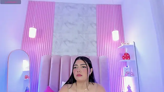 Snapshot of ArianaRougee chatting on 06-12-26, 04:22 ArianaRougee online show from 06-12-26, 04:22
