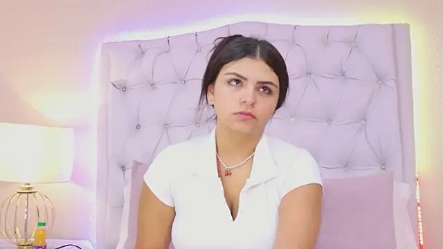 EmmaLeens online show from 04-03-26, 11:52