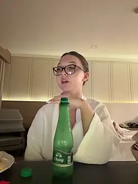 Snapshot of Bellesweett chatting on 02-28-26, 04:30 Bellesweett online show from 02-28-26, 04:30