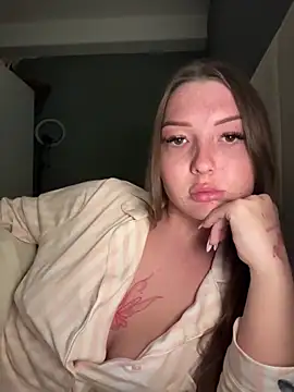 Snapshot of Bellesweett chatting on 04-09-26, 08:47 Bellesweett online show from 04-09-26, 08:47