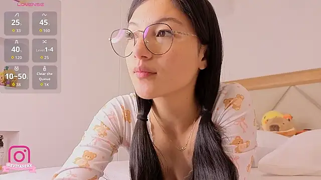 eva depp  online show from 03-12-26, 10:21