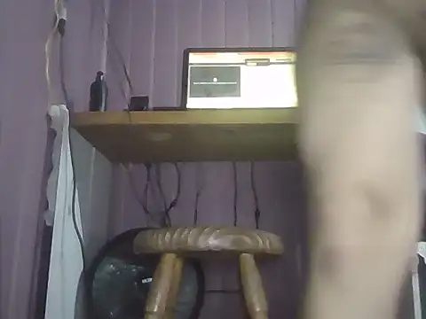 Snapshot of sweetycastanie chatting on 03-21-26, 08:19 sweetycastanie online show from 03-21-26, 08:19