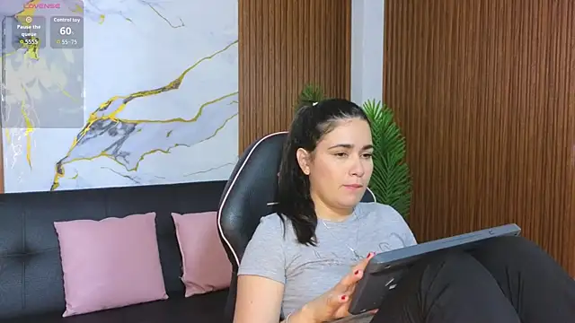 Loren Tay online show from 07-01-26, 02:02