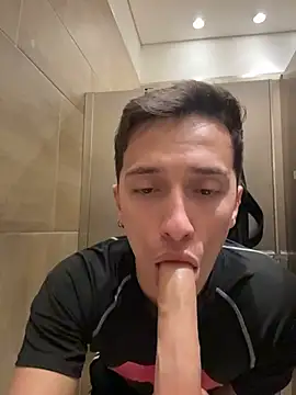 Snapshot of Thiago_Jones1 chatting on 04-16-26, 09:39 Thiago Jones1 online show from 04-16-26, 09:39