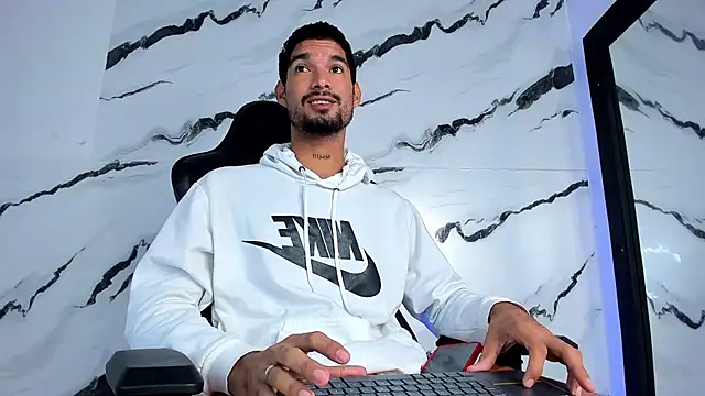 CarlosHotVibes online show from 03-10-26, 12:54