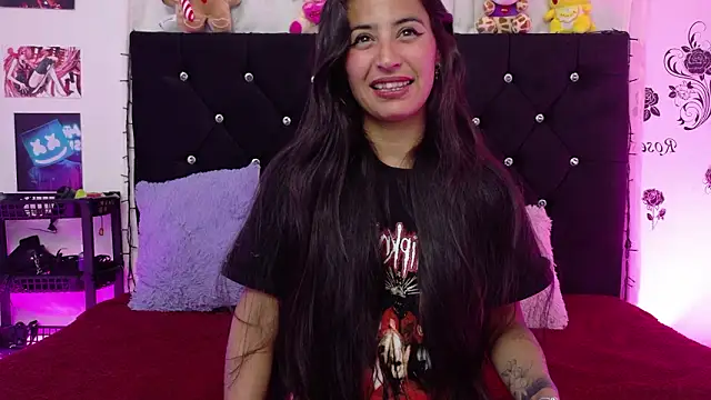 Snapshot of rose_sexy_smiley chatting on 03-05-26, 04:19 rose sexy smiley online show from 03-05-26, 04:19