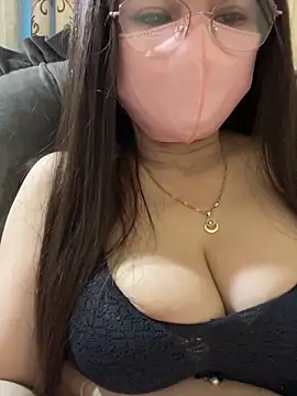 Snapshot of Bona68 chatting on 03-19-26, 04:16 Bona68 online show from 03-19-26, 04:16