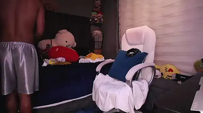 Snapshot of dirty_27cms chatting on 02-19-25, 05:49 dirty 27cms online show from 02-19-25, 05:49