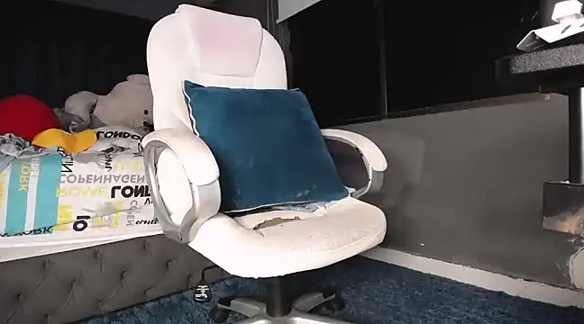 dirty 27cms online show from 03-07-25, 12:37