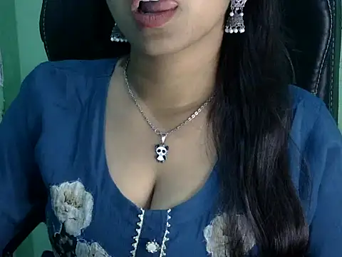 cute momo love online show from 03-31-26, 05:30