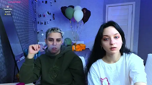 LuxuryLoverss online show from 04-07-26, 11:10