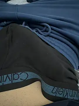 Snapshot of Vireontr1 chatting on 02-28-26, 12:39 Vireontr1 online show from 02-28-26, 12:39