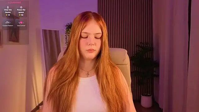 Elle Funning online show from 04-05-26, 03:15