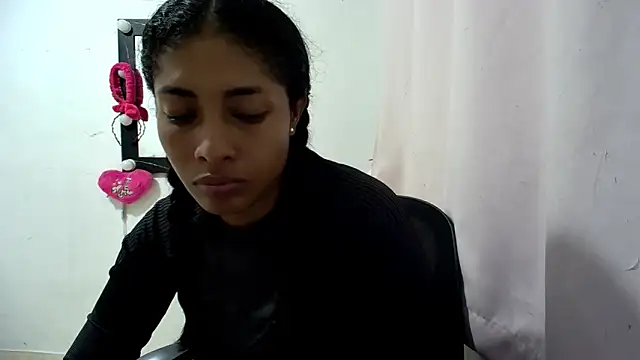 Couplesweethot online show from 04-28-26, 04:28