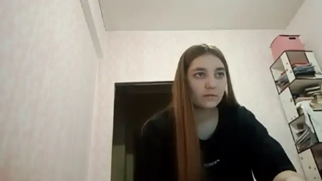 Snapshot of JanineThielman chatting on 03-30-26, 12:17 JanineThielman online show from 03-30-26, 12:17