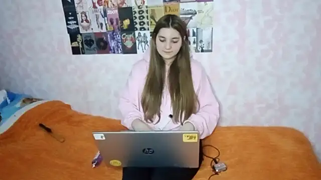 Snapshot of JanineThielman chatting on 04-09-26, 12:43 JanineThielman online show from 04-09-26, 12:43