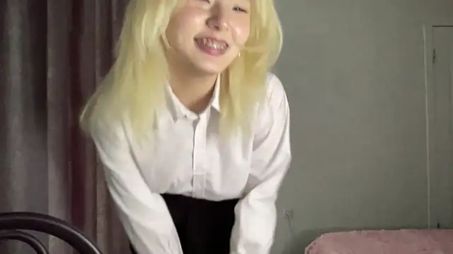 minnie joy online show from 02-25-26, 10:14