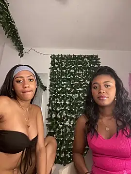 Snapshot of Jazmin_chell chatting on 03-06-26, 01:40 Jazmin chell online show from 03-06-26, 01:40