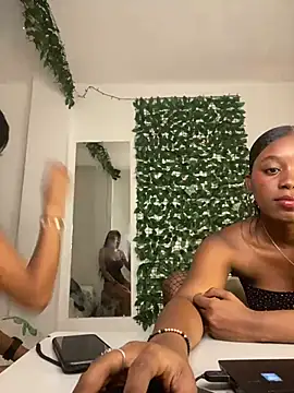 Snapshot of Jazmin_chell chatting on 03-22-26, 08:12 Jazmin chell online show from 03-22-26, 08:12