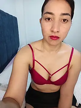 Snapshot of ANGELY_WET_JEET chatting on 04-17-26, 02:31 ANGELY WET JEET online show from 04-17-26, 02:31
