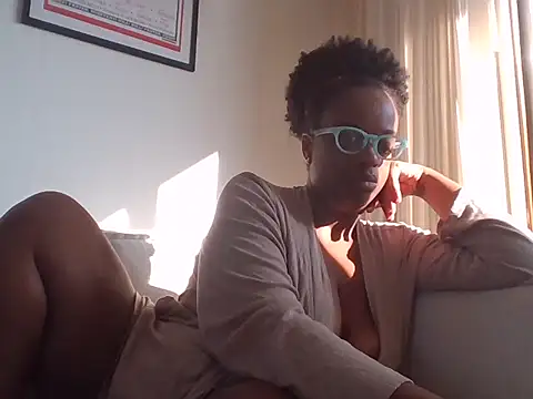 Writergurl69 online show from 03-19-26, 02:43