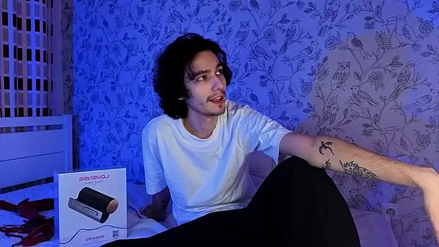 crybae online show from 03-16-26, 08:35