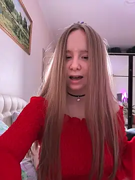 cutefoxieee online show from 04-24-26, 09:39