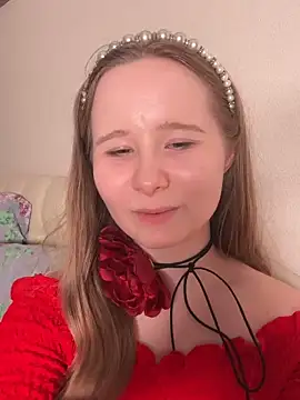 cutefoxieee online show from 05-16-26, 07:56