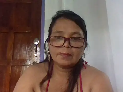 Flowerblossom123 online show from 05-03-26, 08:31